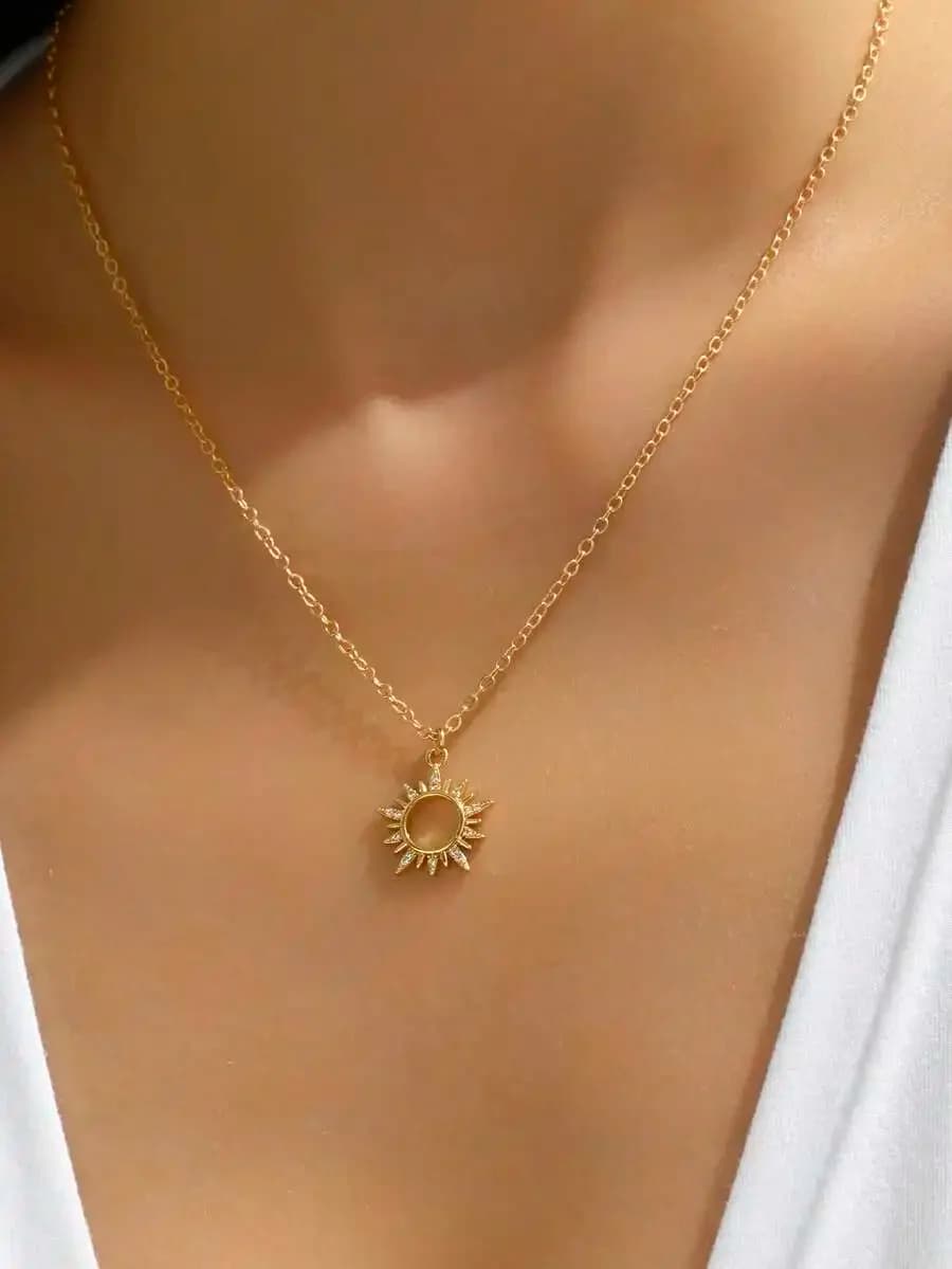 Simple sun pendant necklace for women ideal for daily wear and commuting