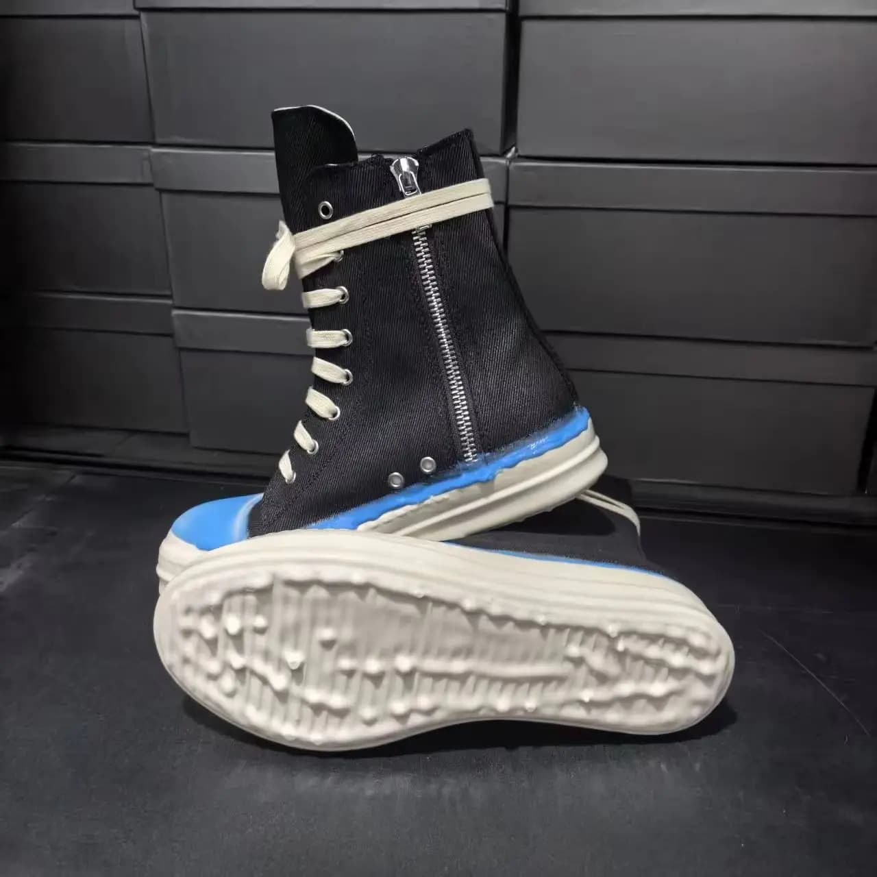 Special Design Ankle Boots Women Lace Up Black White Casual Funky Ladies Shoes High Top Men Canvas Shoes Fashion Sneakers