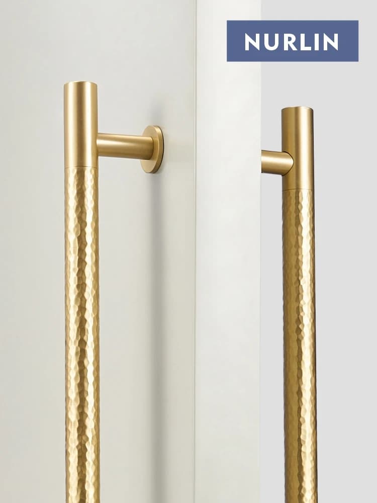 Nurlin Cancello d'ingresso con motivo a martello fatto a mano in ottone Tirante per interni Singola doppia installazione Maniglia per porta per elettrodomestici da cucina