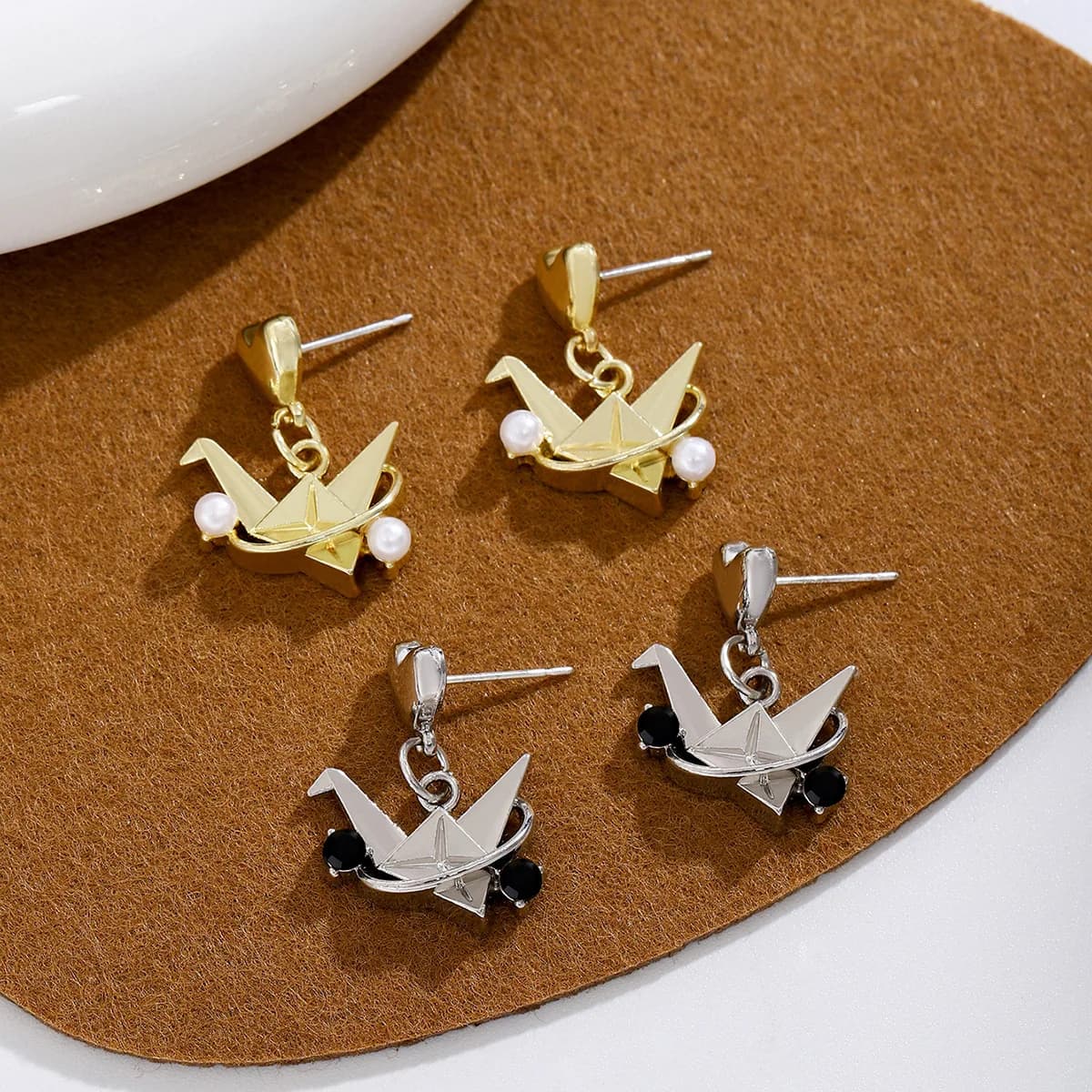 Tiny Cute Stainless Steel Thousand Paper Cranes Earring Origami Crane Stud Earings Fashion Bird Earings Piercing Jewelry