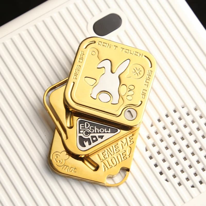 EDC Grumpy Rabbit Fidget Spinner Magnetico a Tre Strati con Apertura Laterale, Giocattolo Antistress in Metallo per Adulti, Regalo EDC