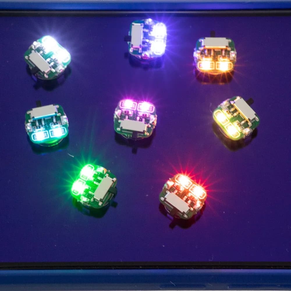 Mini LED Doppie luci Interruttore di controllo wireless Tavolo di sabbia fai da te Luci binoculari multicolori Scena giocattolo Layout architettonico Diorama