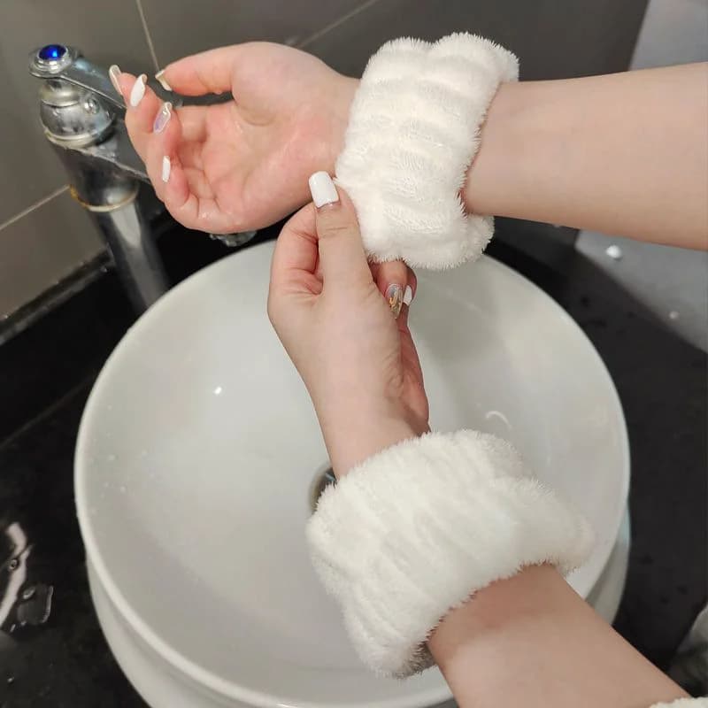 Moda 2 pezzi un paio di fasce per lavare il viso e il polso assorbono l'acqua e pulire il sudore braccialetto fascia per capelli manica a prova di umidità protezione per il polso