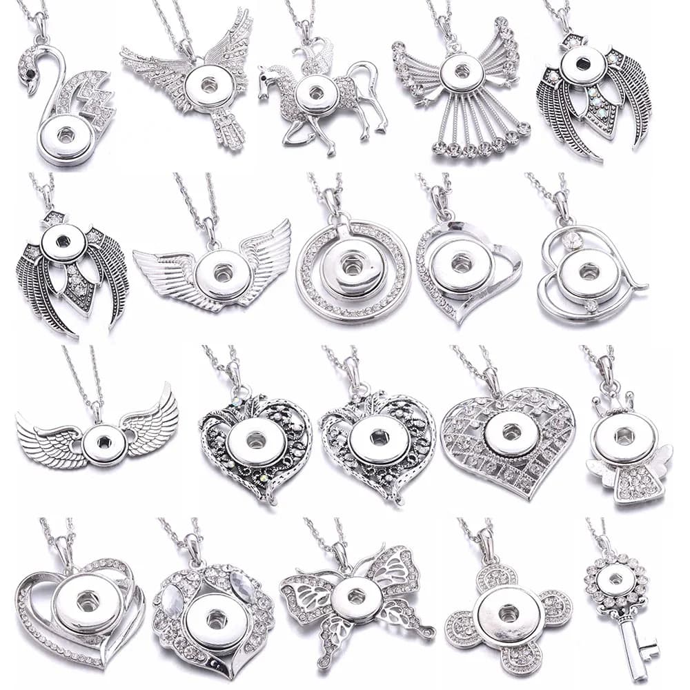 2022 New Love Heart Snap Button Jewelry Necklaces Rhinestone Crystal Snap Necklace Women DIY 18mm Snap Buttons Pendant Necklaces
