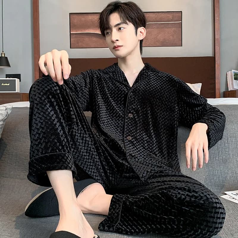 Pigiama a maniche lunghe in velluto coreano nero di fascia alta da uomo Primavera Autunno Pigiama da uomo Completo invernale da esterno