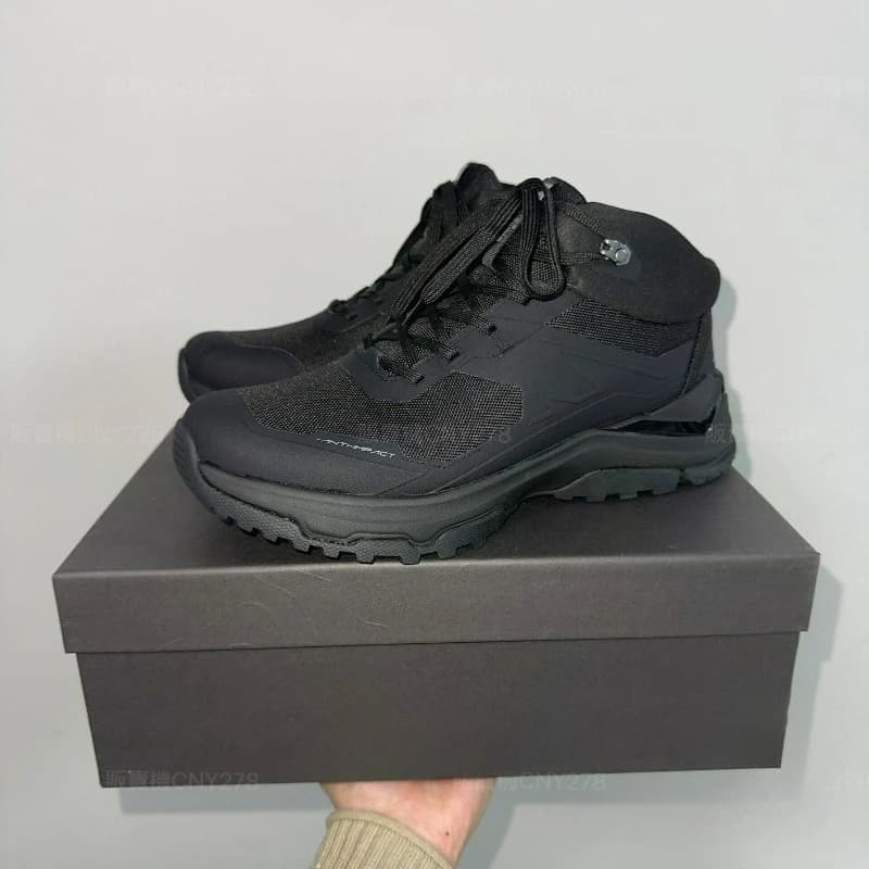 Scarpe da trekking professionali da uomo impermeabili per sport all'aria aperta, scarpe da montagna da uomo, stivali da trekking di design, scarpe da trekking in gomma da uomo