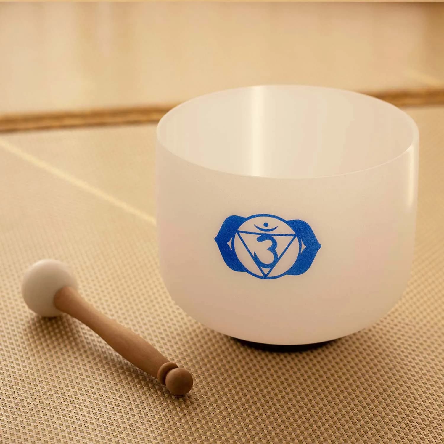 Hye-eun 432hz/440hz Frosted Quartz Professional Crystal Singing Bowl A Note Thrid-eye Chakra Sound Bowl for Healing