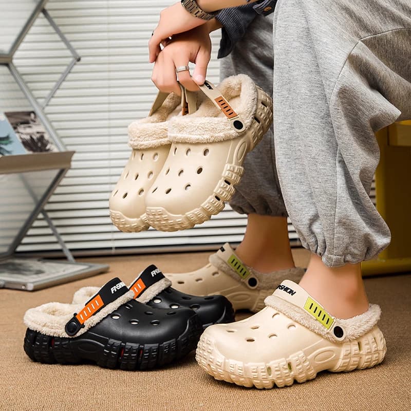 Fleece Lined Warm Winter Slippers Adjustable Strap Non Slip Thick Sole Breathable Hollow Home Outdoor Slides For Men Women