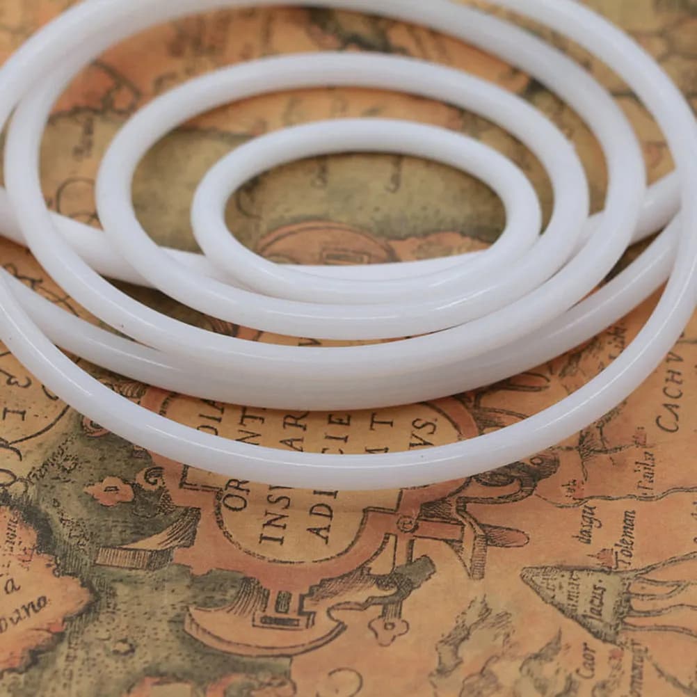 30 Pezzi Cerchi in Plastica Rotondi per Acchiappasogni, Bianchi, 8,5 cm, Kit Materiali Fai-da-Te per Acchiappasogni, Perfetti per Mandala, Anelli per Tende, Decorazioni Murali