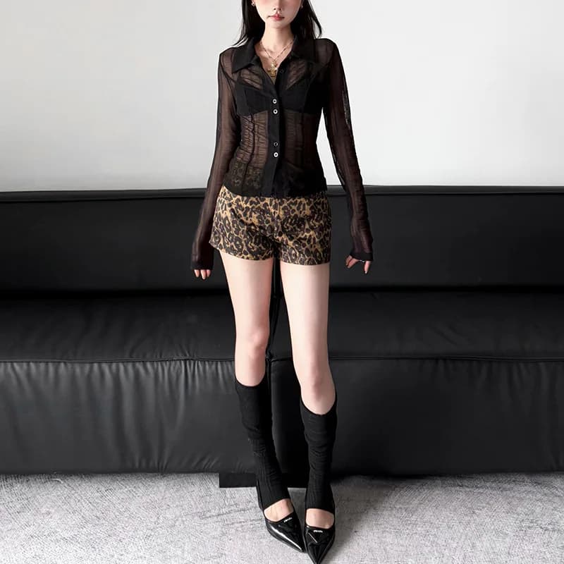 Complete Sport Casual Autumn 2024: Long Sleeve Tops with Collection in Solid Color and Shorts in Low Life with Leopard Print