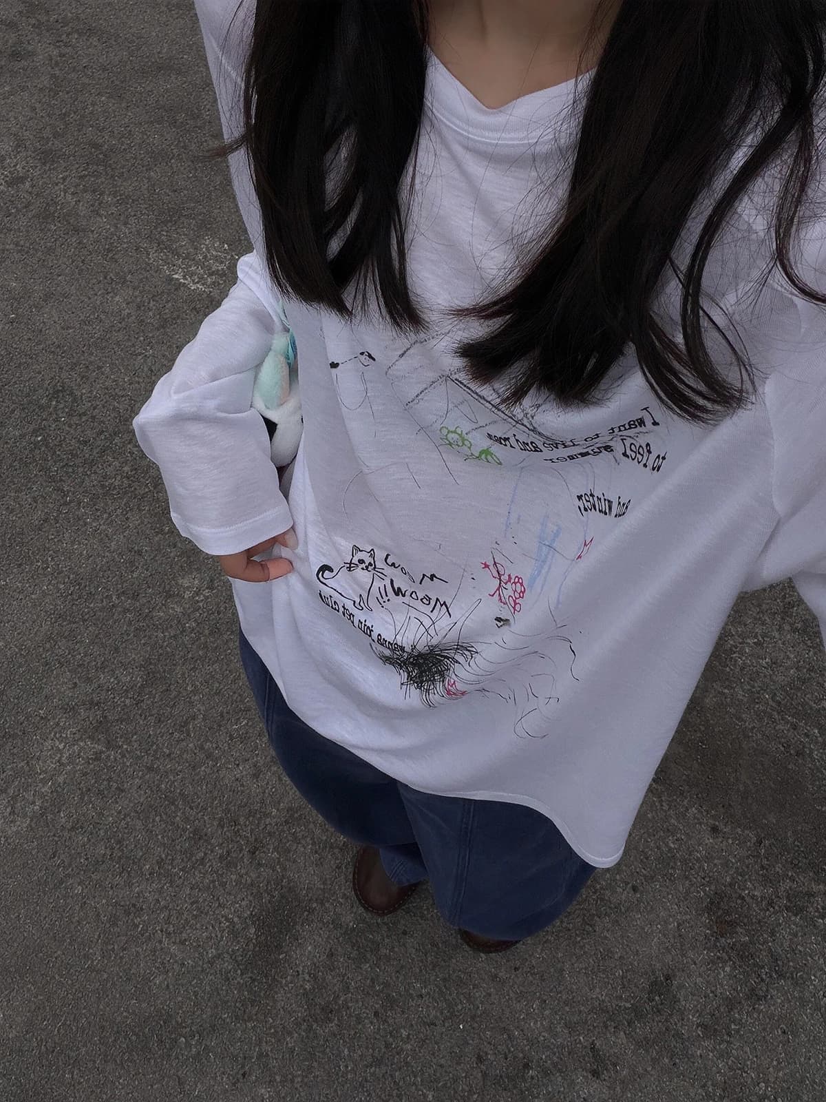 Sakura Print Hand-Drawn Graffiti Style Long Sleeve T-Shirt Women's Comfortable Loose Fit Sunscreen Top Casual Wear