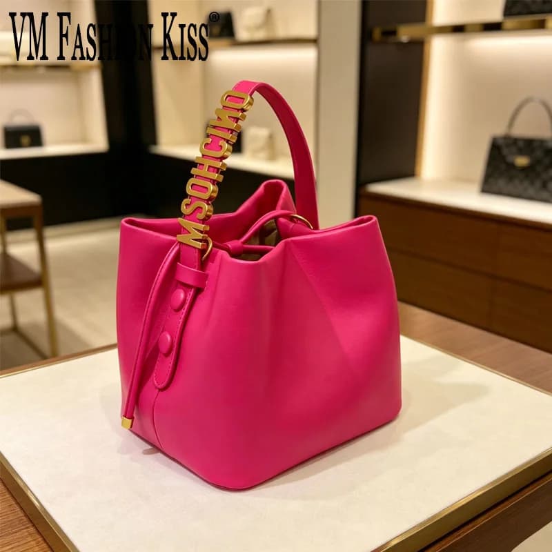 2026 New Light Luxury Drawstring Bucket Bag Trendy Gold Letter Handheld Crossbody Bucket Bag For Women Mini shoulder bag