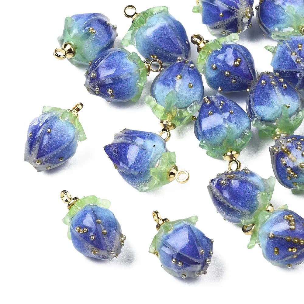 2 pendenti a forma di fiore in resina epossidica fatti a mano con fianchi in ottone e micro perline di vetro bocciolo viola medio 14~15x9~10x9~10mm