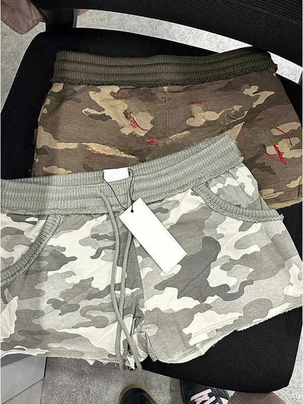 Pantaloncini Sportivi da Lavoro a Vita Alta Camouflage da Donna, Design Ultra Corto Effetto Snellente, Stile Casual