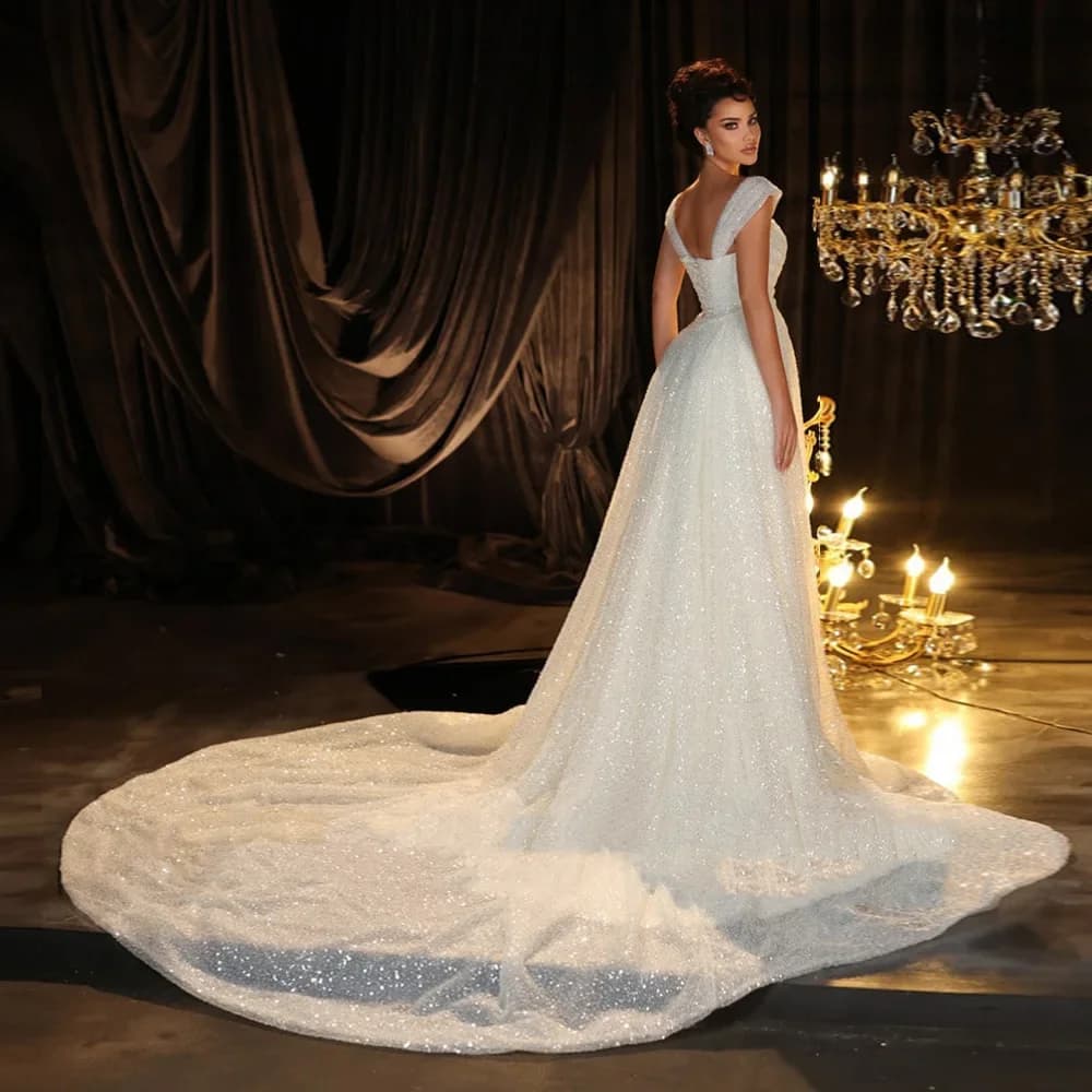 Abiti da sposa a sirena Flavinke personalizzati con strascico staccabile, gonna con spacco, abiti da sposa a spalle scoperte stile principessa