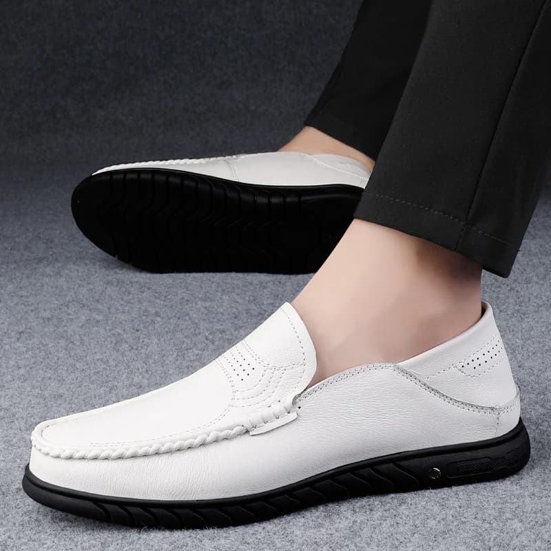 2025 Italian Brand Men's Genuine Leather Shoes Simple Casual Business Dress Shoes Versatile Office Commuting Men's Loafers