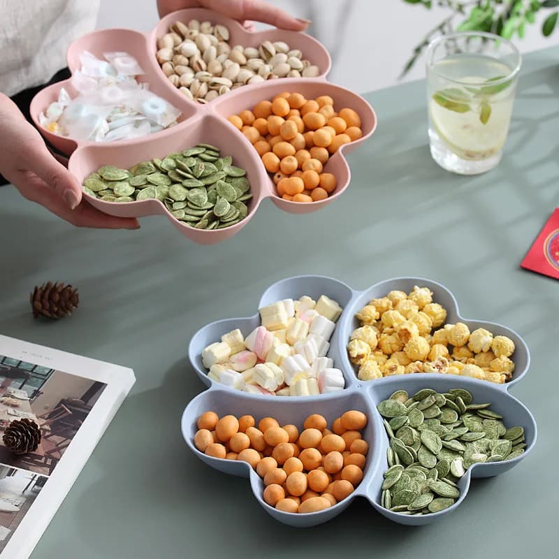 Vassoio creativo per caramelle alla frutta Organizzatore di frutta secca a forma di cuore per insalate domestiche Ciotola per snack Contenitore per vassoio da dessert diviso