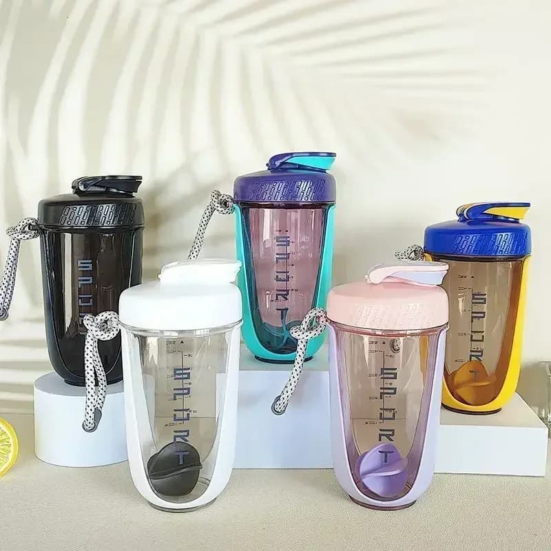 590 ml blender bottle with plastic ball Plastic blender without stagnated BPA for training powder Palestra Sport New