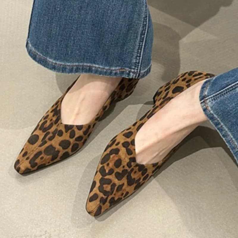 Punta a punta Donna Tacchi medi Scarpe Moda Inverno poco profondo Nuove scarpe 2025 Eleganti pompe classiche Designer Pelle scamosciata Zapatos De Mujer