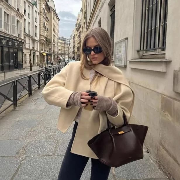 2024 Winter New Style Women's Short Woolen Coat Long Sleeve Scarf Collar Lazy Style Loose Fit Coat Silk Knitted Hoodie