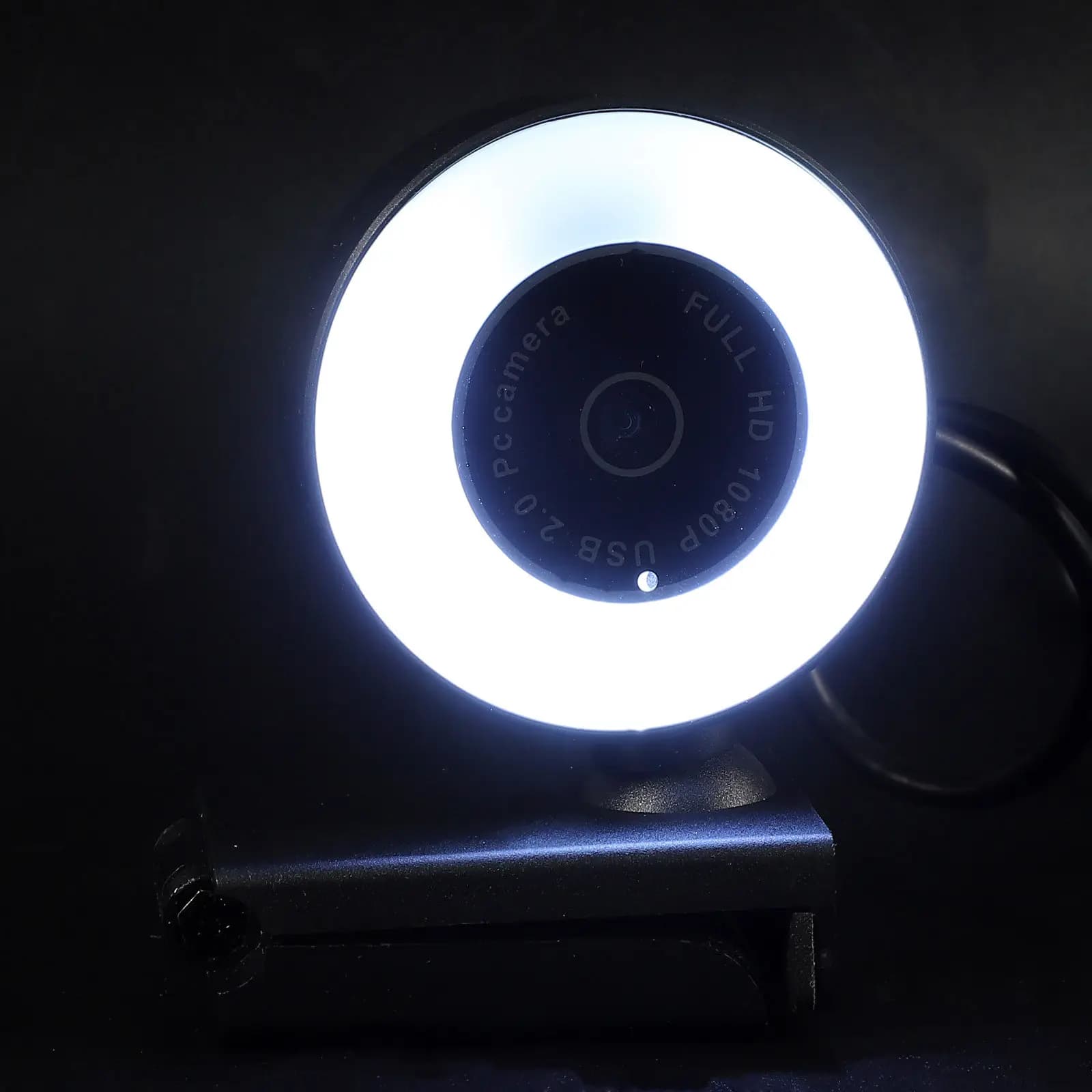 Webcam 1080P con Messa a Fuoco Fissa, Microfono con Riduzione del Rumore, Connessione USB, Luce Integrata per Streaming Live, Telecamera per Computer