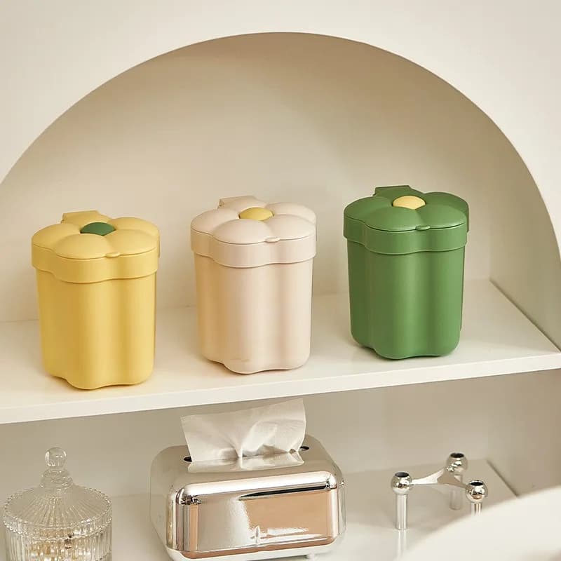 Pattumiera da tavolo a forma di fiore da 1 pezzo, mini contenitori carini per la casa, pattumiera da bagno per camera da letto, mini secchio per immagazzinaggio dei rifiuti per l'uso quotidiano