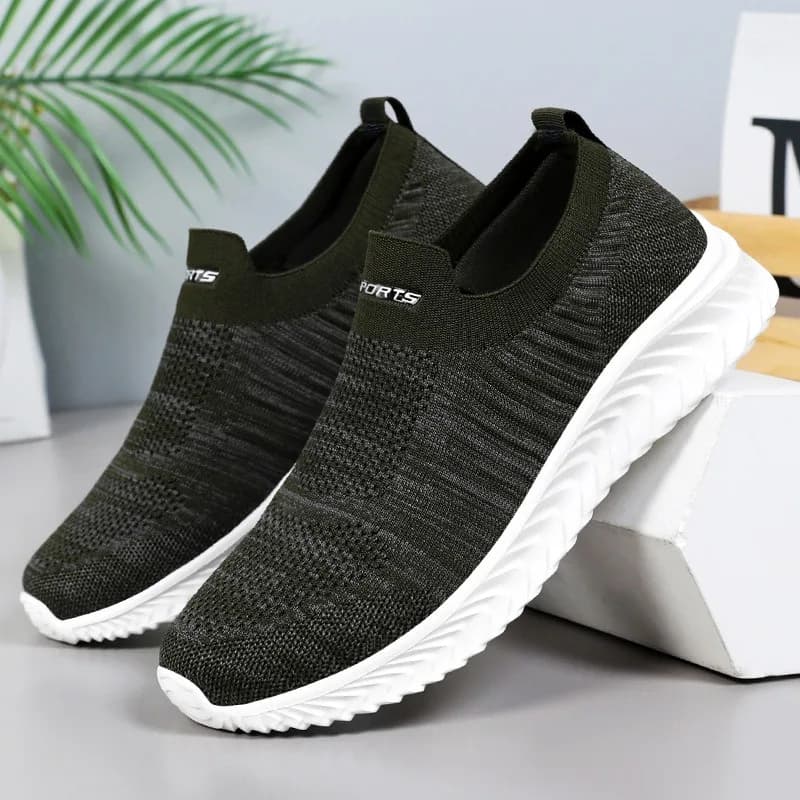 Men's shoes for rest Breathable and odorless feet Old Beijing fabric shoes non-slip and wear resistant suitable for elderly