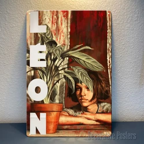 Poster in Metallo del Film 'Leon: Il Professionista' con Jean Reno, Targa in Latta da Collezione