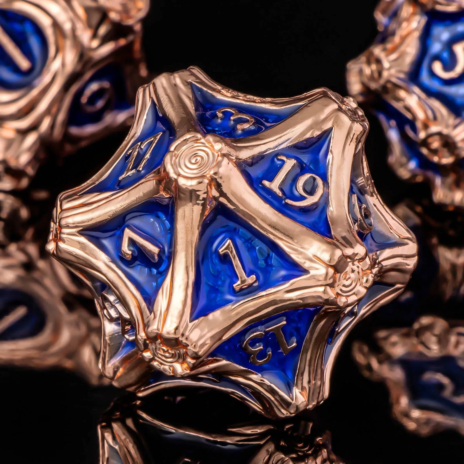 Set di 7 Dadi Metallici DND per Dungeons and Dragons, Dadi Poliedrici per Giochi di Ruolo D20 D12 D10 D% D8 D6 D4 per Pathfinder RPG e Giochi da Tavolo