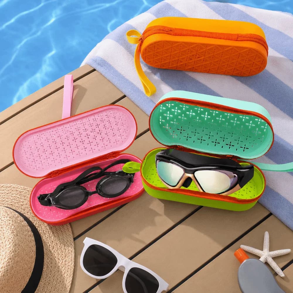 Durable Silicone Swimming Goggle Case Soft Breathable Glasses Protective Case with Strap Glasses Case for Students