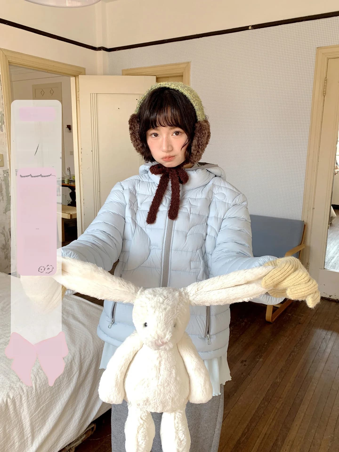 Warm Short down Jacket Women's Style Sweet Design Hooded Nylon Fabric 90% down Filling Bao Rou Coat for Commuting in Winter