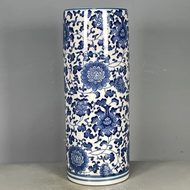 Crafts Miscellaneous Old Porcelain Made in Years of Qian Long Emperor of Qing Dynasty Blue and White Twine Flower Pattern Incens