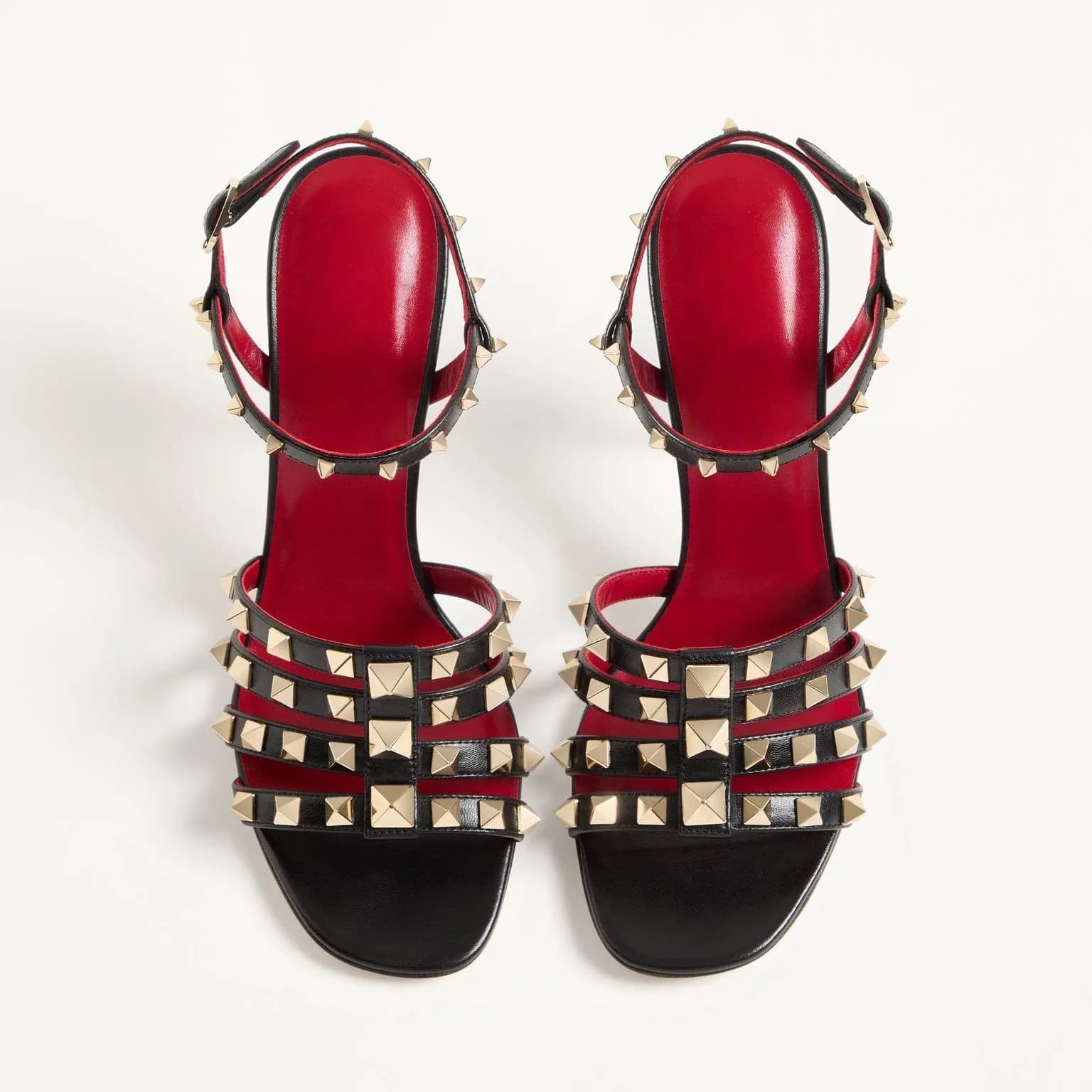 Sandali con tacco alto e punta aperta con cinturino a bottone singolo, nuovi per il Sfilata di Moda 2026, scarpe da festa dallo stile sexy europeo e americano