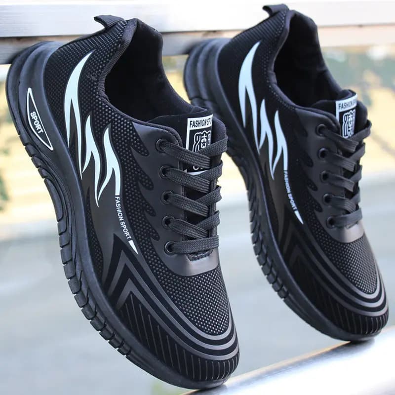 Scarpe da ginnastica casual da uomo di moda Nuove scarpe sportive traspiranti Scarpe da ginnastica da uomo all'aperto primaverili antiscivolo resistenti all'usura