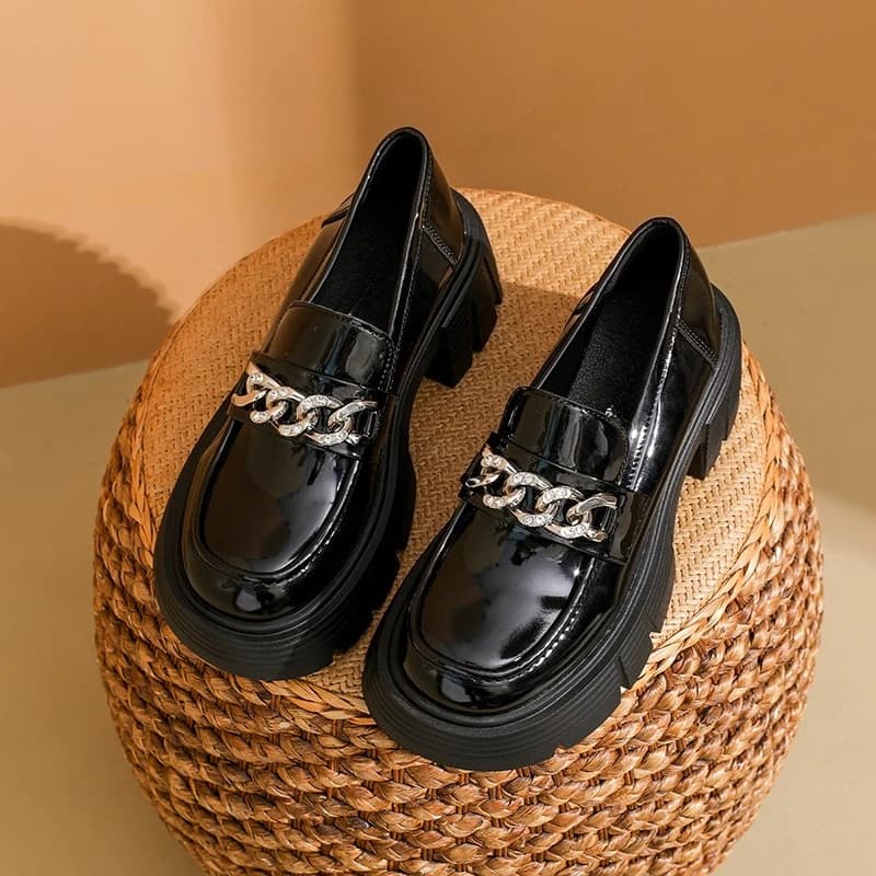 Moccassini with metal chain Autumn New Round Toe Pumps Deep Sole with Platform Single non-slip shoes resistant to wear