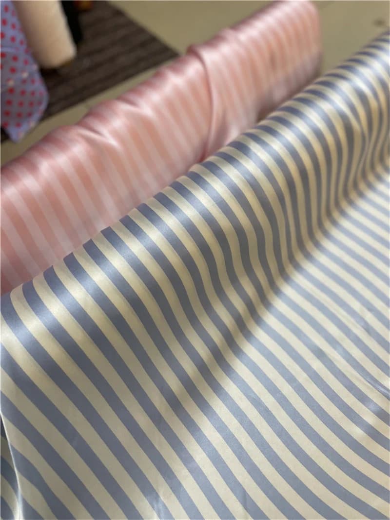 New Black and White Striped Satin Printed Fabric Pink Fashion Classic 100% Mulberry Silk Summer Clothing Free Div Fabric Warp