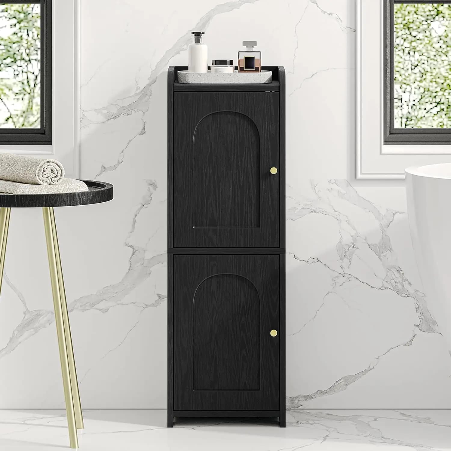 Mobiletto stretto da bagno con 2 ante e ripiano regolabile, piccolo mobiletto angolare da terra per carta igienica e organizer