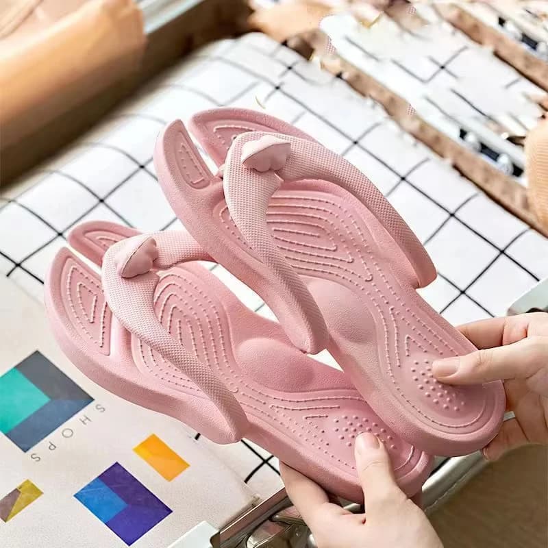 Summer Swimwear for Couples, Travel and Home Light Sandals, Outdoor slippers for Women, Beach shoes Comfortable in Solid Color