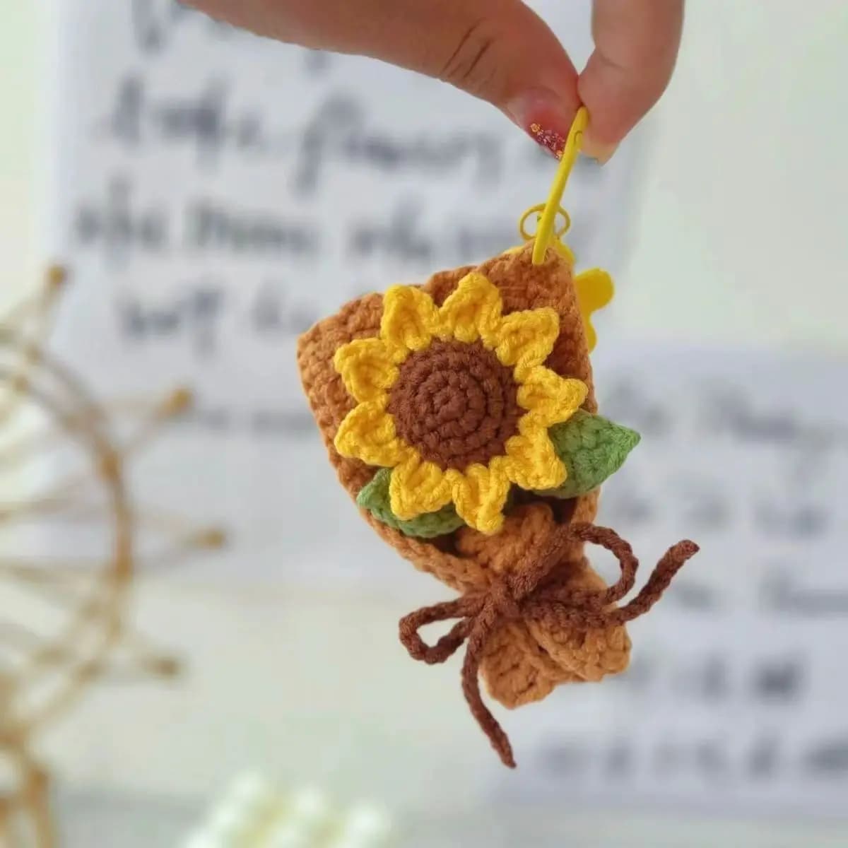 Handmade Finished Crochet Mini Sunflower Bouquet, Crochet Cute Tulip Bouquet Bag Decor,Mini Flower Key Chain For Handbag Decor
