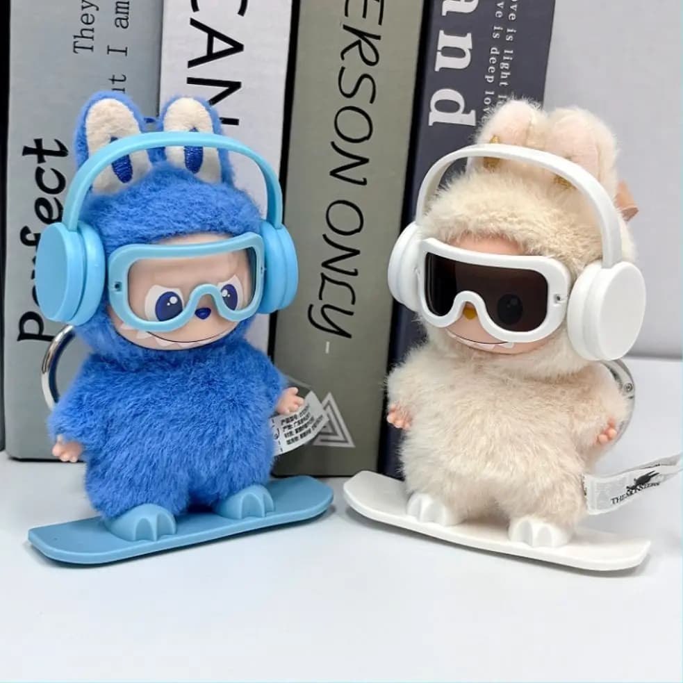 Per 10 centimetri Labubu Abbigliamento Sci Set Cuffie Sci Occhiali Snowboard DIY4.0 Labubu Cuore Password Accessori bambola Giocattoli Regali
