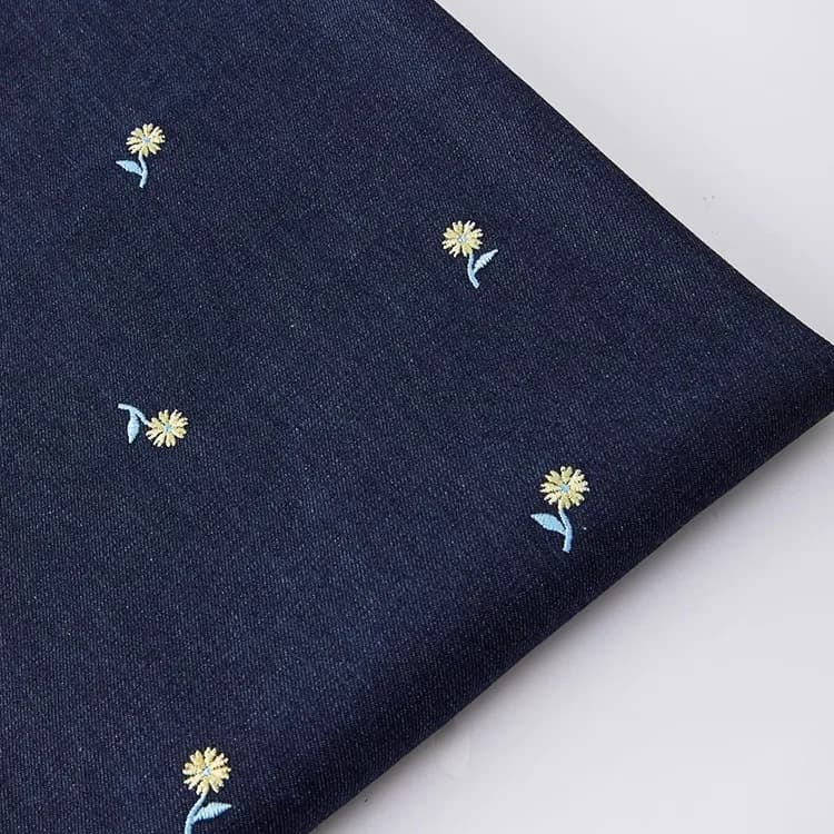 1 metro designer fabraic Retro Blue tissus Cotton Daisy ricamo tissu Camicie, abiti, abbigliamento per bambini, tessuto fai da te fatto a mano