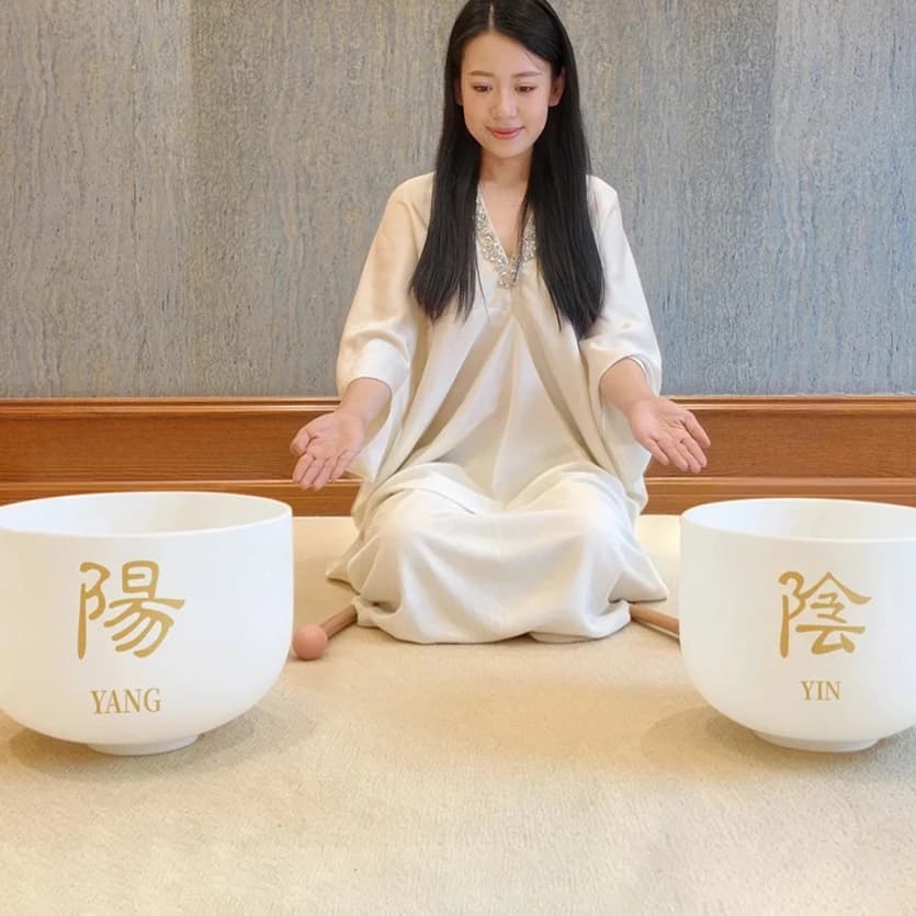Customized Yin Yang Pattern Crystal Singing Bowl, 12-14 Inch Tuned Quartz Sound Healing Bowl For Chakra Balance Yoga Meditation Spiritual Energy Therapy Sound Bath Instrument