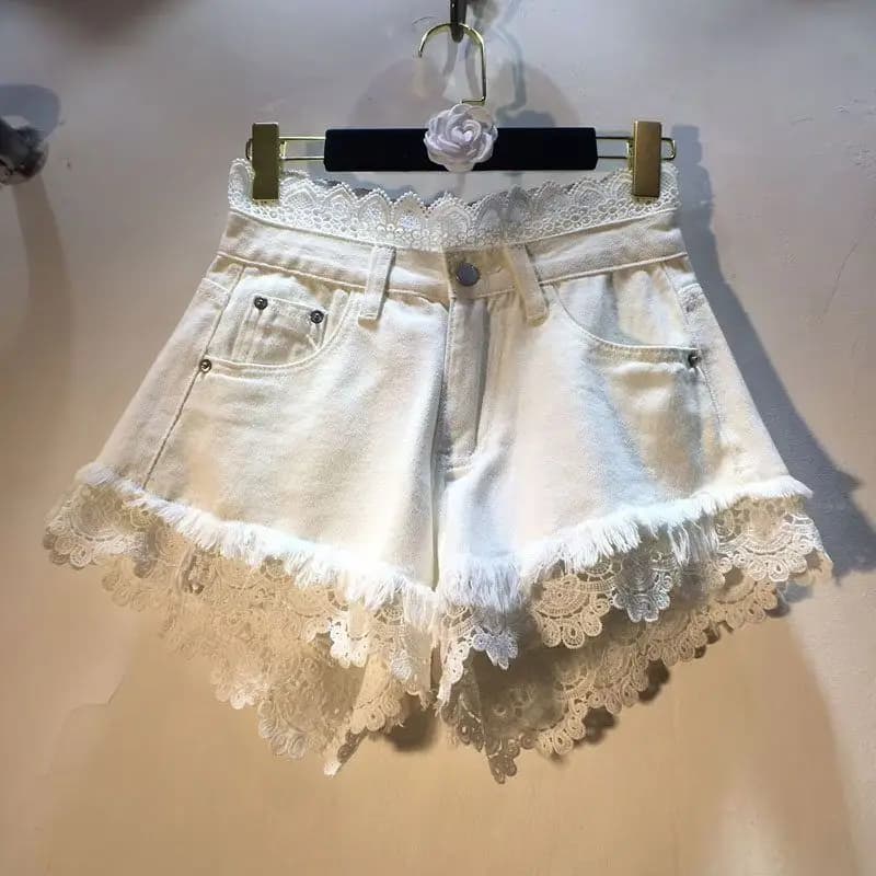 Nuovi Shorts in Denim con Vita Alta e Pizzo a Gancio, Modello Estivo 2026 per Donna