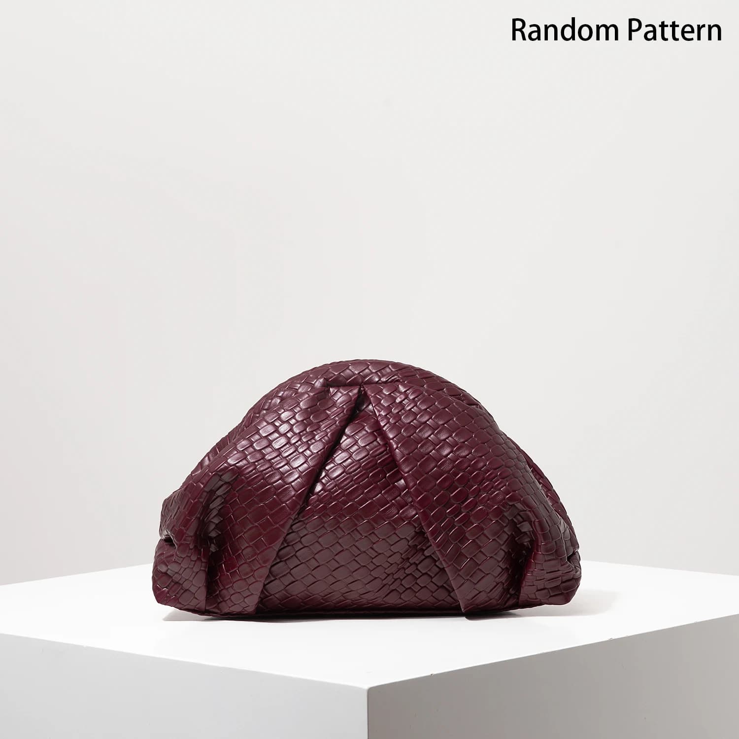 Vintage pouch with woven pattern in artificial leather, burgundy bag, women's porm dresses, shell bag, bag with ripped clouds