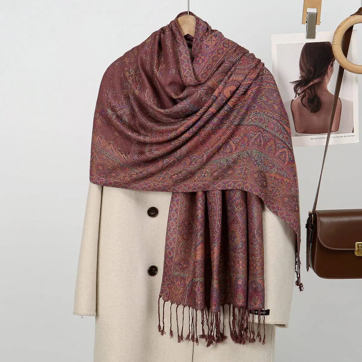 Sciarpa Lunga in Poliestere con Nappe in Noce, Morbida, alla Moda, per Viaggi e Fotografia, Sciarpa a Spalla, Accessorio Donna per l'Inverno