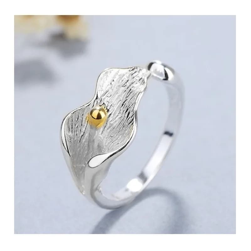Anello a forma di Calla, semplice e creativo, da donna, con piccolo fiore fresco e delicato, placcato oro, a forma di bocciolo, anello aperto a fiore