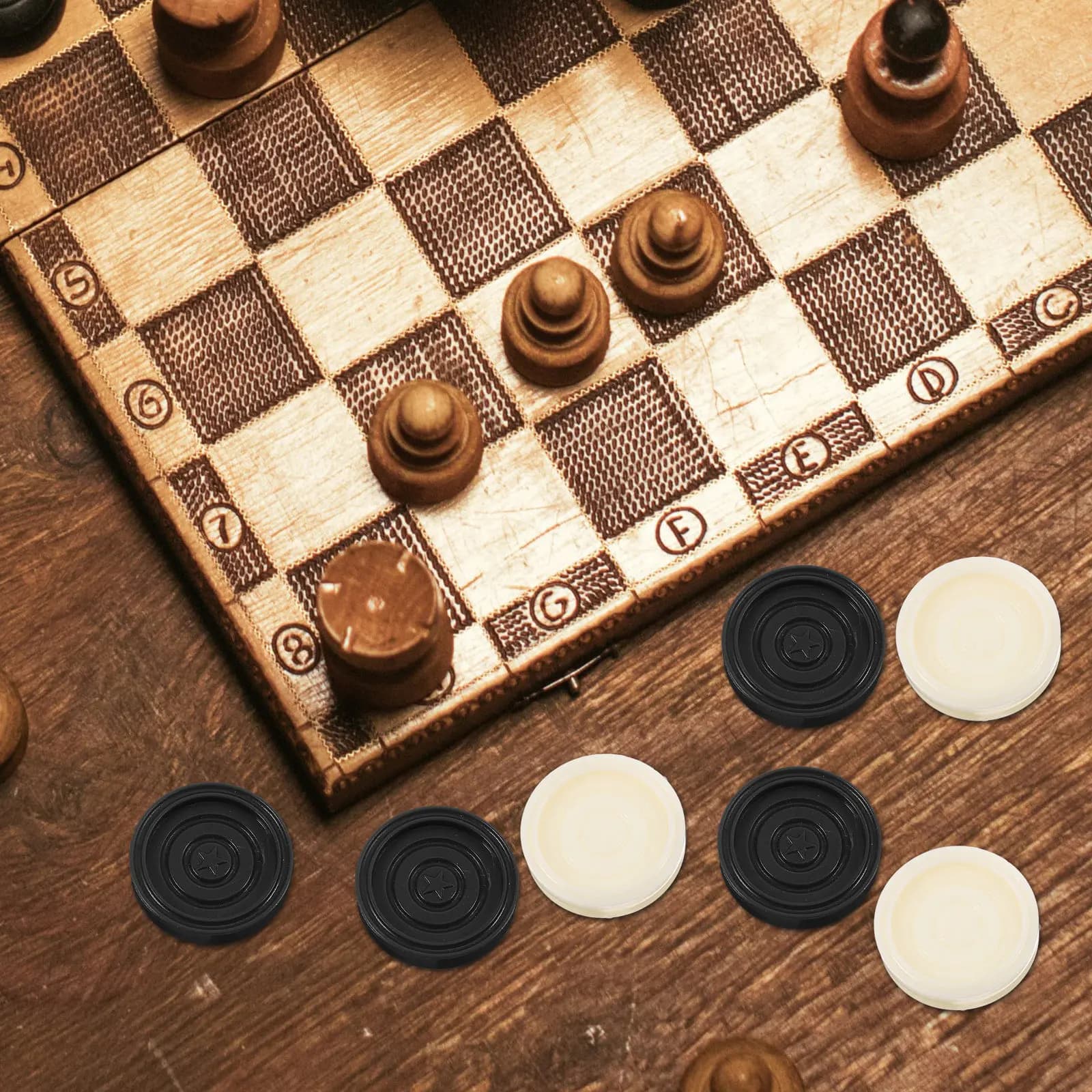 Set di 24 Eleganti Pezzi per Dama in Materiale ABS per Dama, Backgammon, Scacchi, Giochi da Tavolo, Accessori da Gioco Portatili e Leggeri