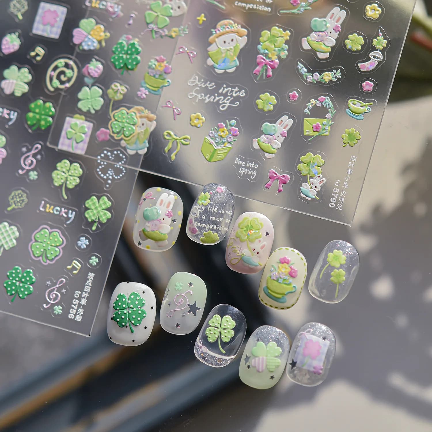 Adesivi per unghie 5D con design a coniglio e fiocco, decorazioni autoadesive per nail art, ideali per manicure fai da te.