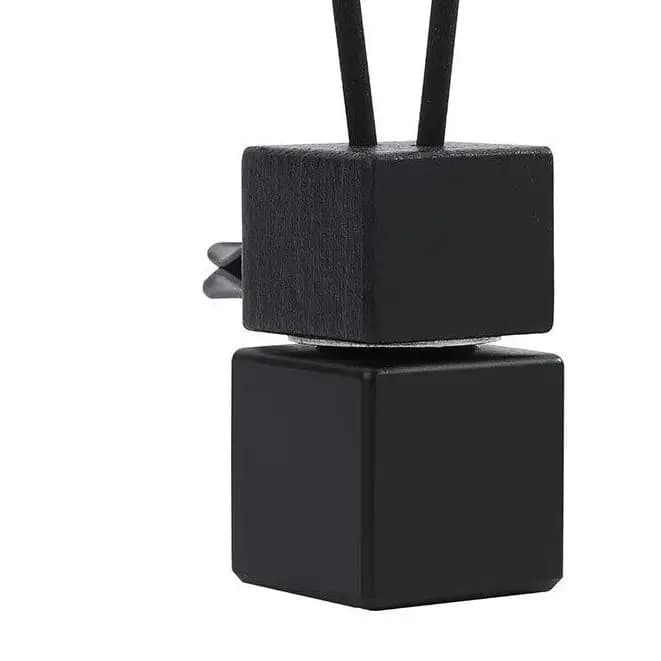 Car Decoration Glass Hanging Bottle for Square Car Deodorant for Environments Bottle Empty Aromatherapy Ornament Diffuser Pendant