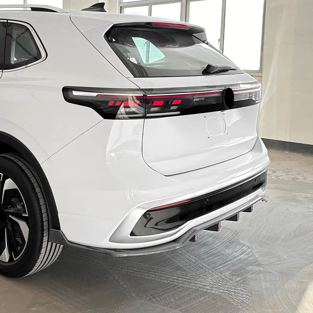 Gear Accessories for Volkswagen Tiguan MK3 Standard Edition 2024+: diffuser, spoiler and auto rear bumper splitter